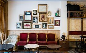 Pars Teatro Hostel (Adults Only)
